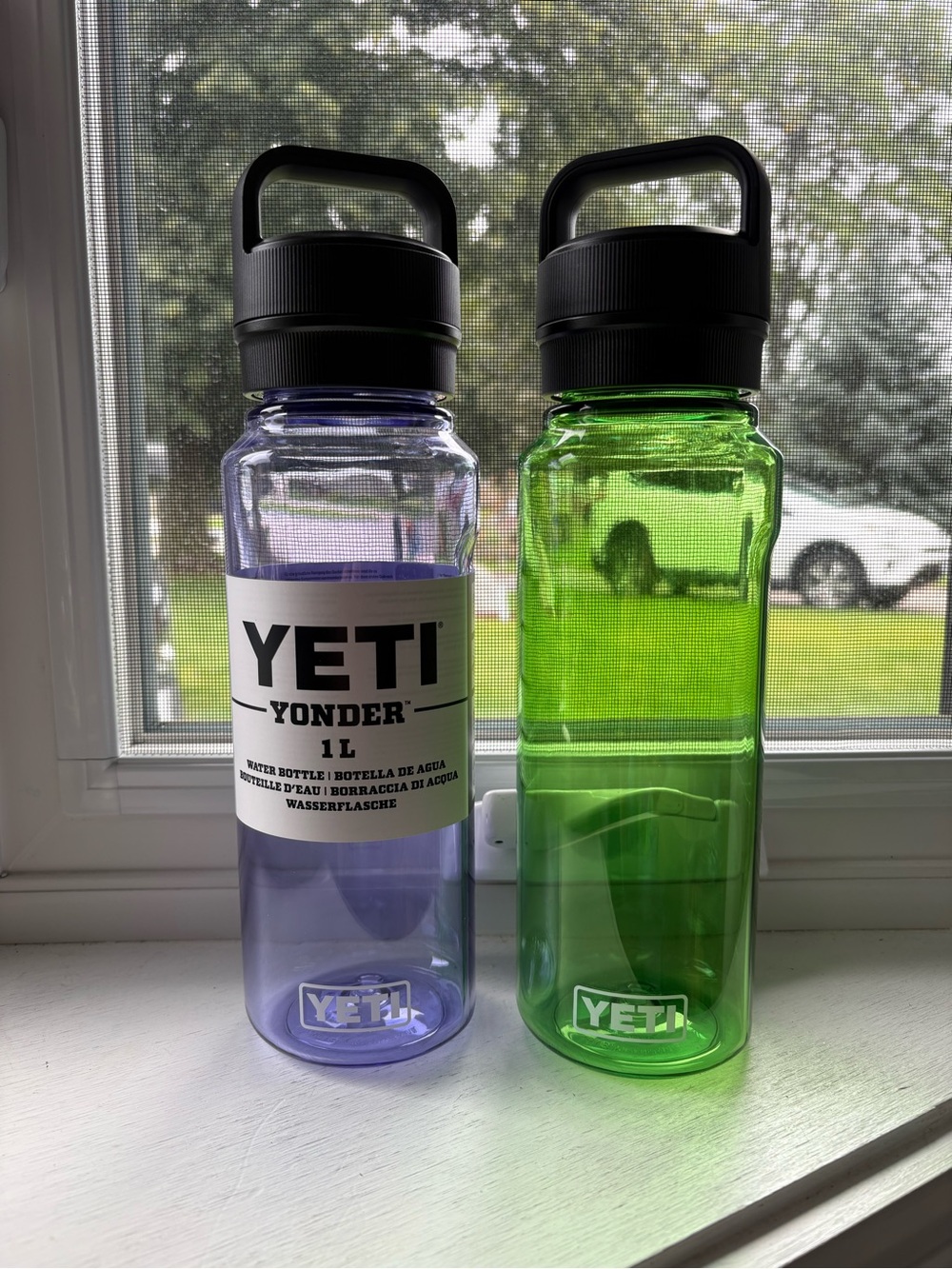 Yeti Yonder 1L Water Bottles in Purple and Green (Pair)